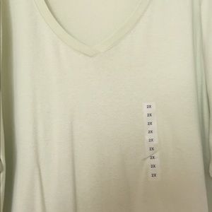 V-neck cotton shirt